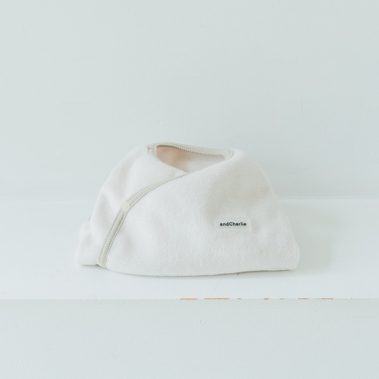 冬のナイトウェア -コットンホワイトとモスグリーン-|フレブル服andCharlie