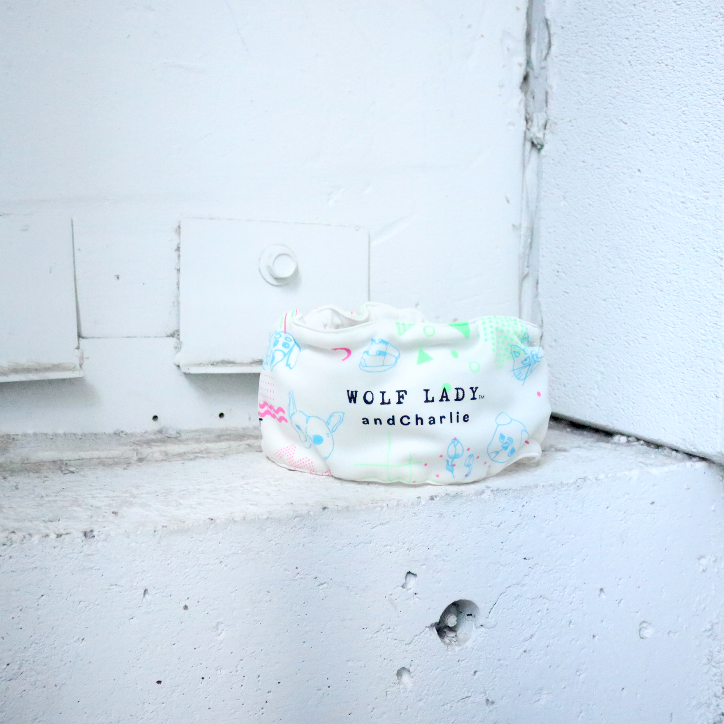 WOLF LADYコラボクールネック|フレブル服andCharlie